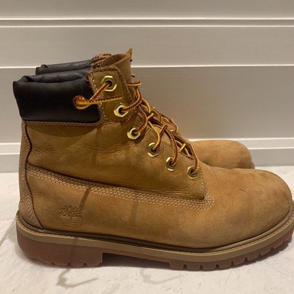 Men's Basic Timberland Boot - Picture 2 of 5